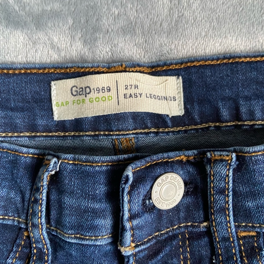 Women’s Gap Jeggings